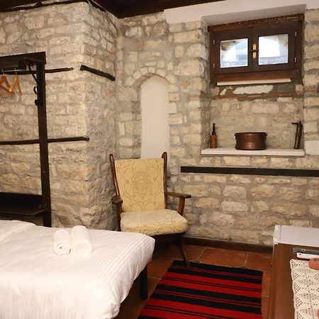 Vila Art Berat Castle Kültér fotó