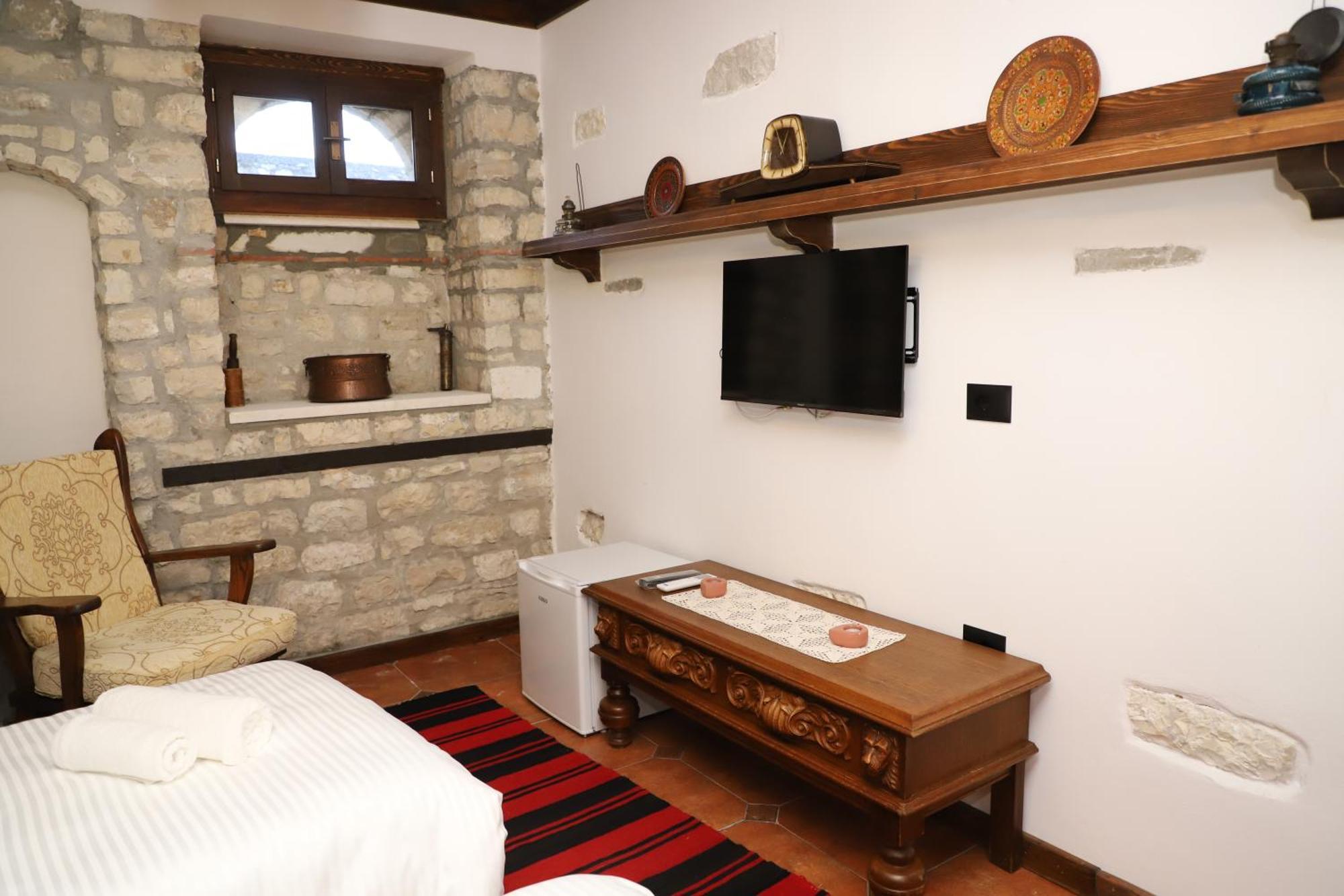 Vila Art Berat Castle Kültér fotó
