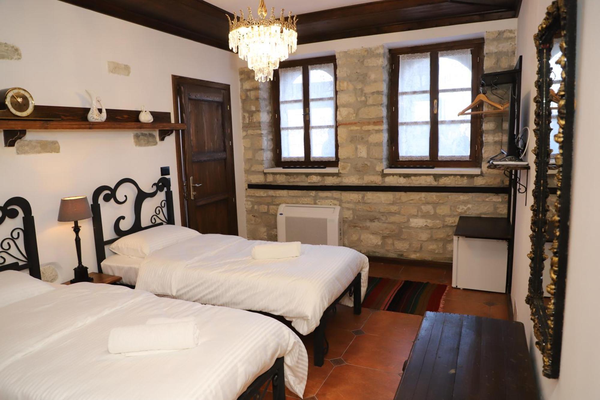 Vila Art Berat Castle Kültér fotó