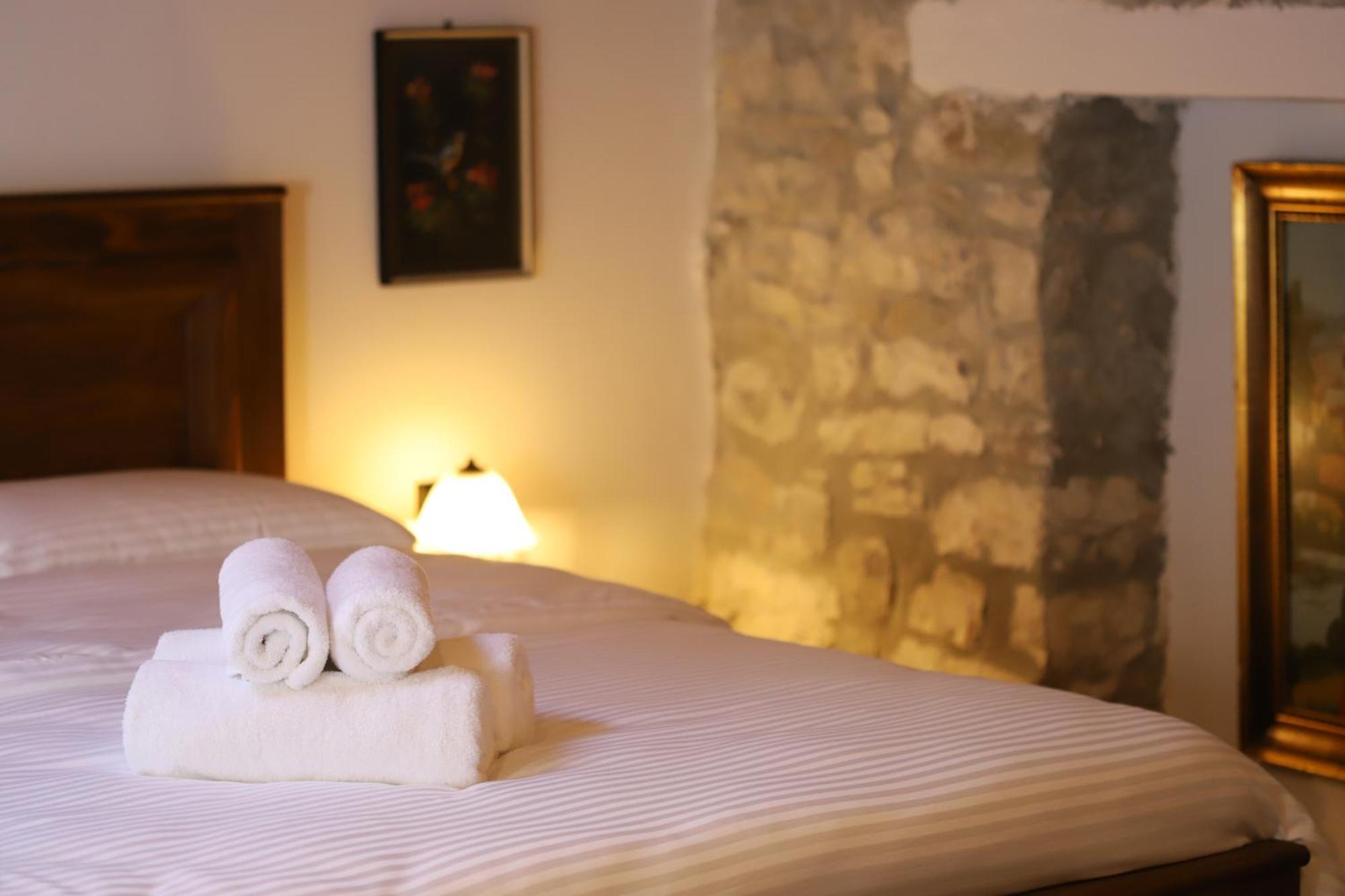 Vila Art Berat Castle Kültér fotó