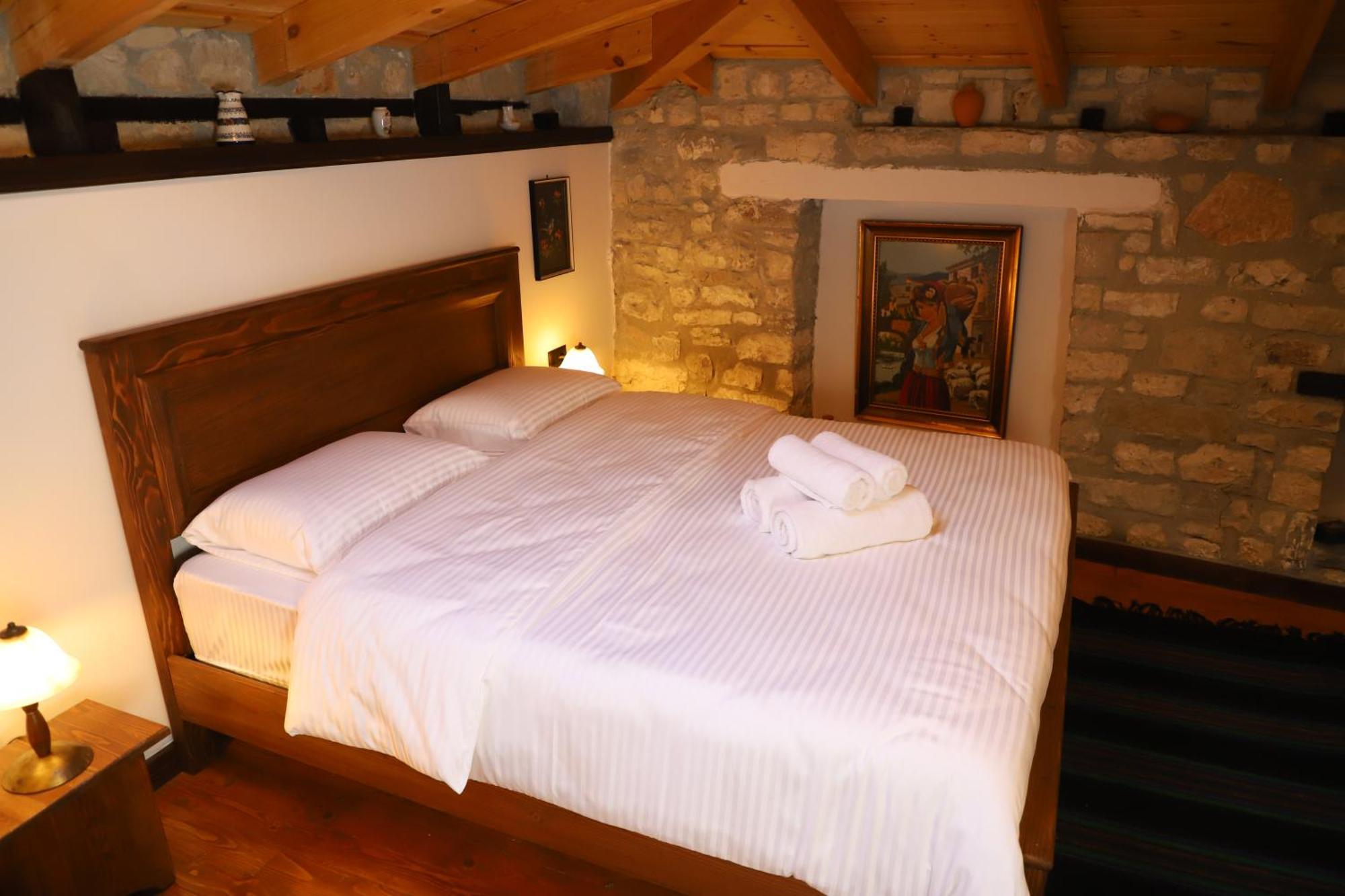 Vila Art Berat Castle Kültér fotó