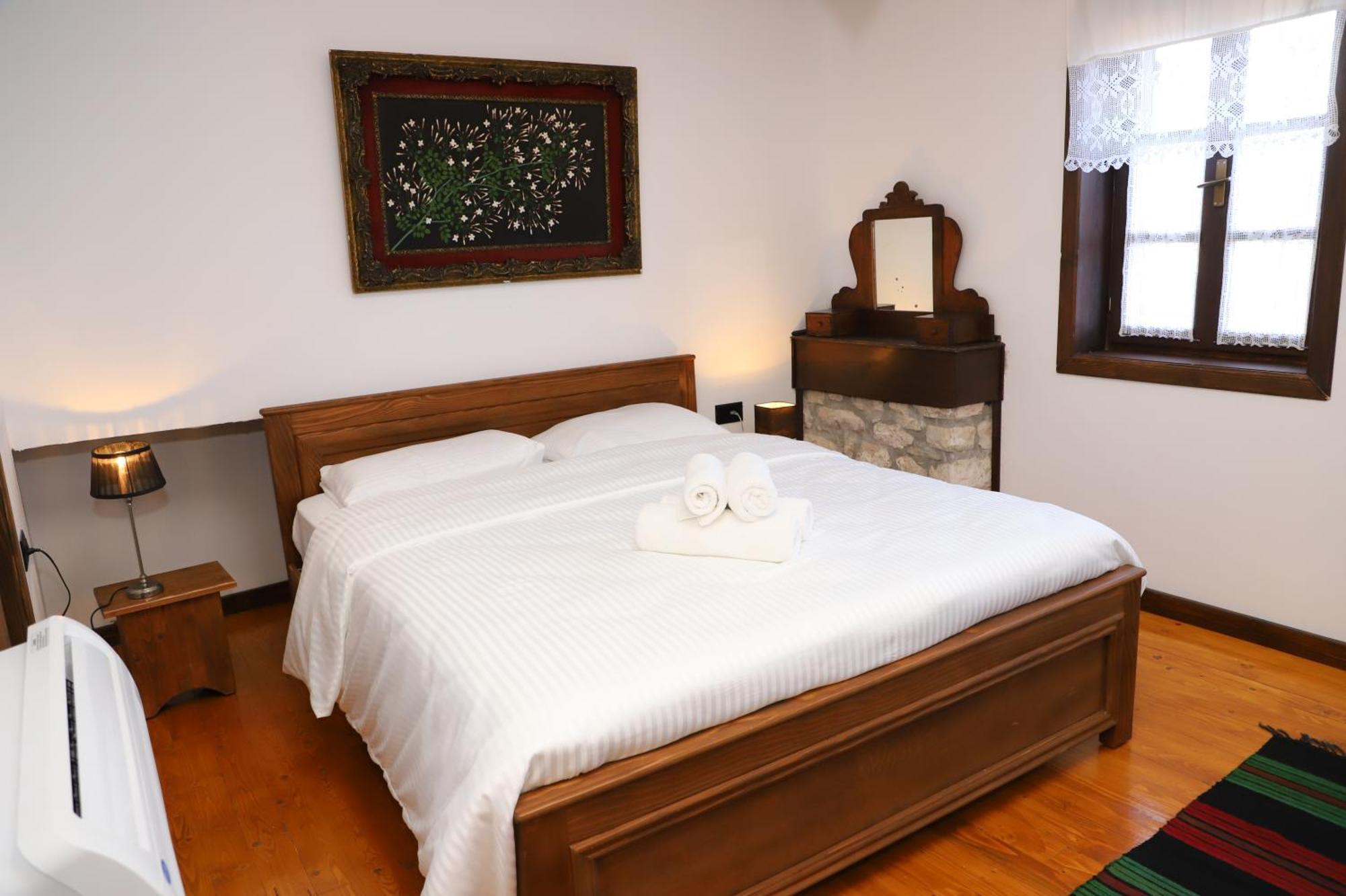 Vila Art Berat Castle Kültér fotó