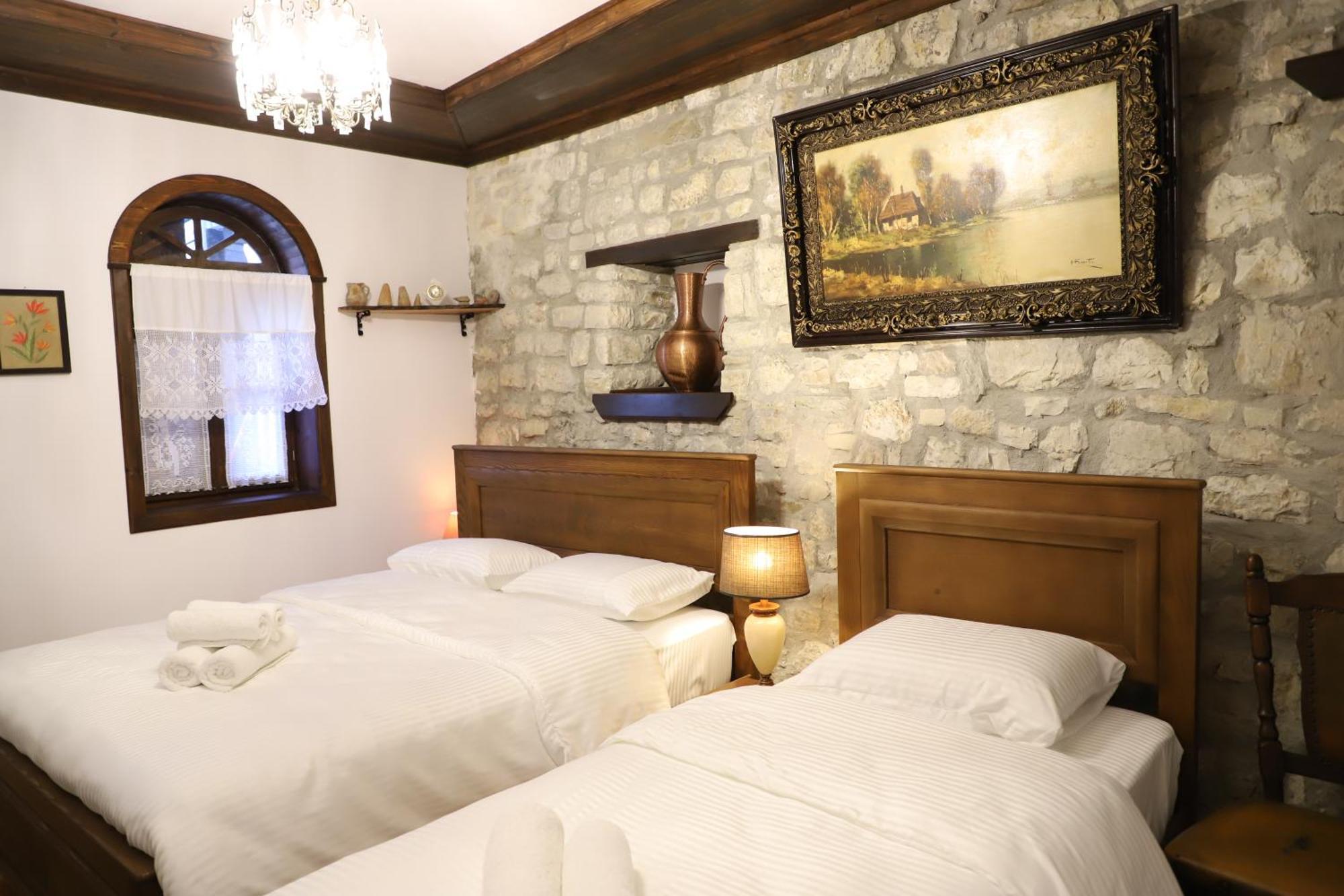 Vila Art Berat Castle Kültér fotó