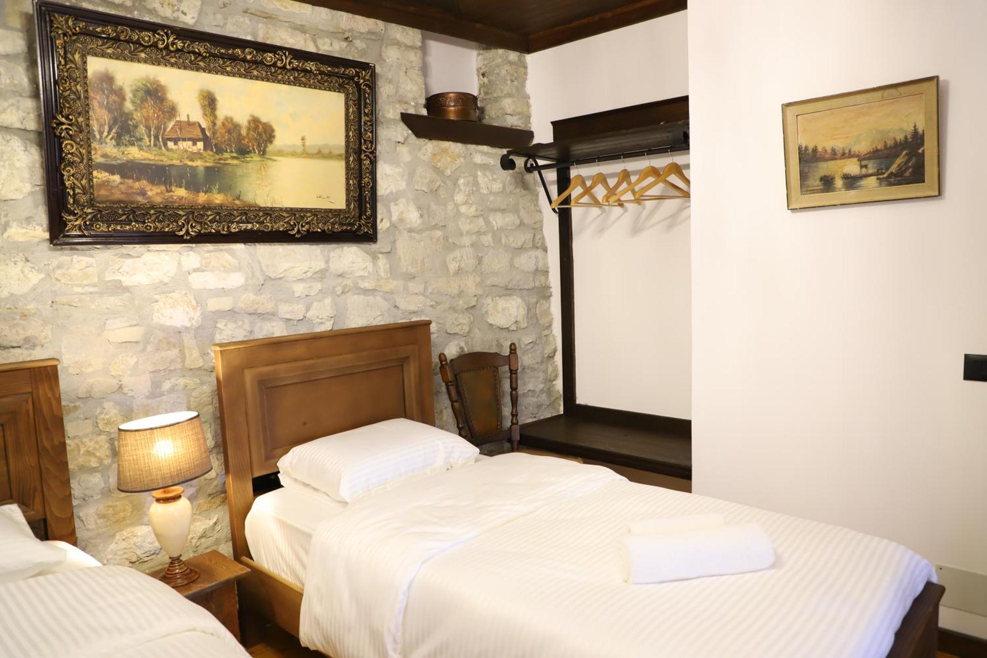 Vila Art Berat Castle Kültér fotó